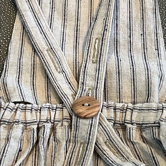 Charming Striped Kids Overalls with Heart Pocket - Picture 4 of 5